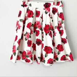 SHEIN white floral Rose pleated full skirt size medium
